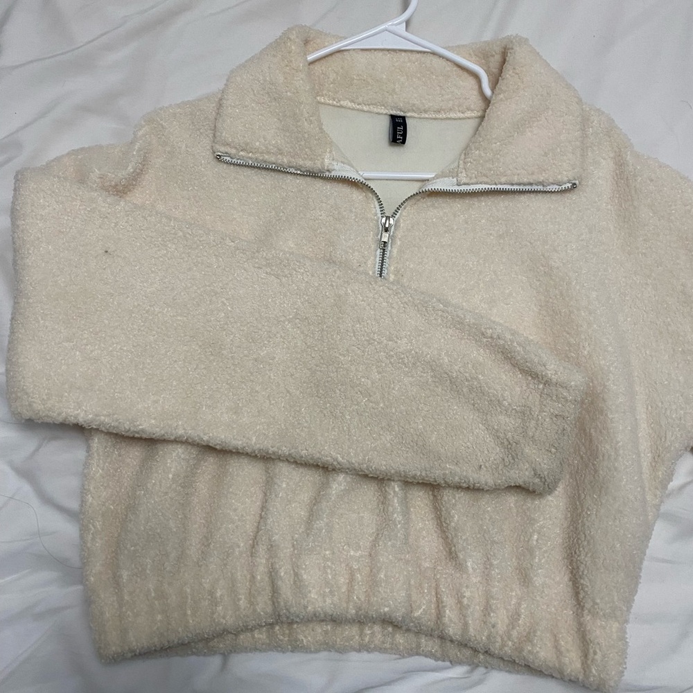 Sherpa Cropped Cream Sweatshirt With Half Zip